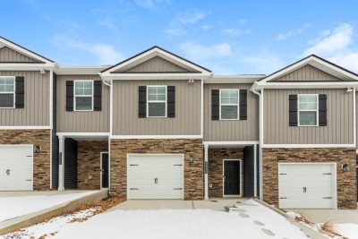 014 Front View 15141538