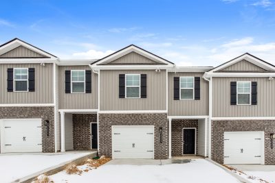 014 Front View 15141469