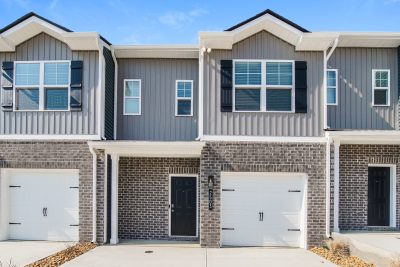 014 Front View 15210005