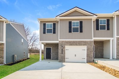 014 Front View 15210236