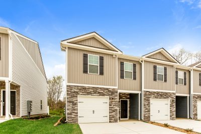 014 Front View 15278767