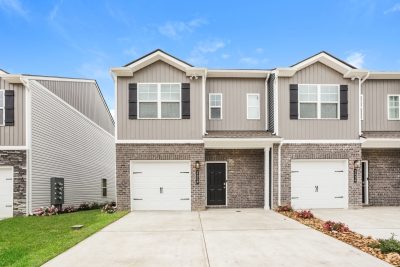 013 Front View 15365547