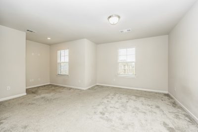 008 Main Bedroom ET21158