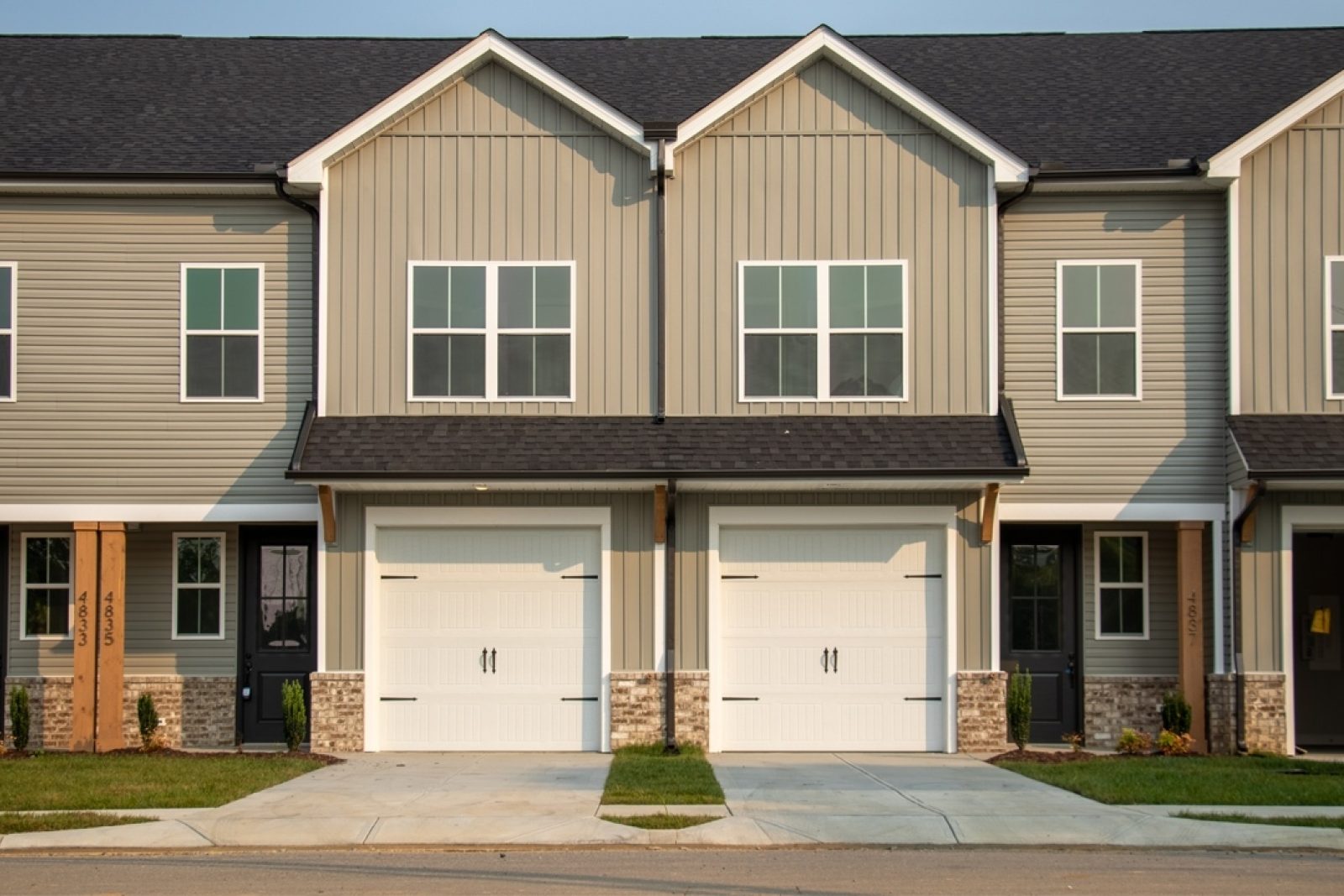 000 FV Harper Village larkspura
