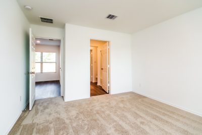 011 Bedroom ET31387
