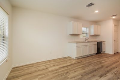 005 Dining Room ET51280