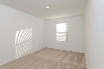 011 Bedroom ET51280