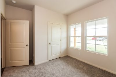 007 photo main bedroom 11649975