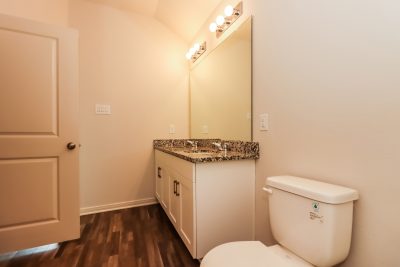 013 photo bathroom 11649972