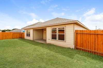 014 photo rear view 11649779