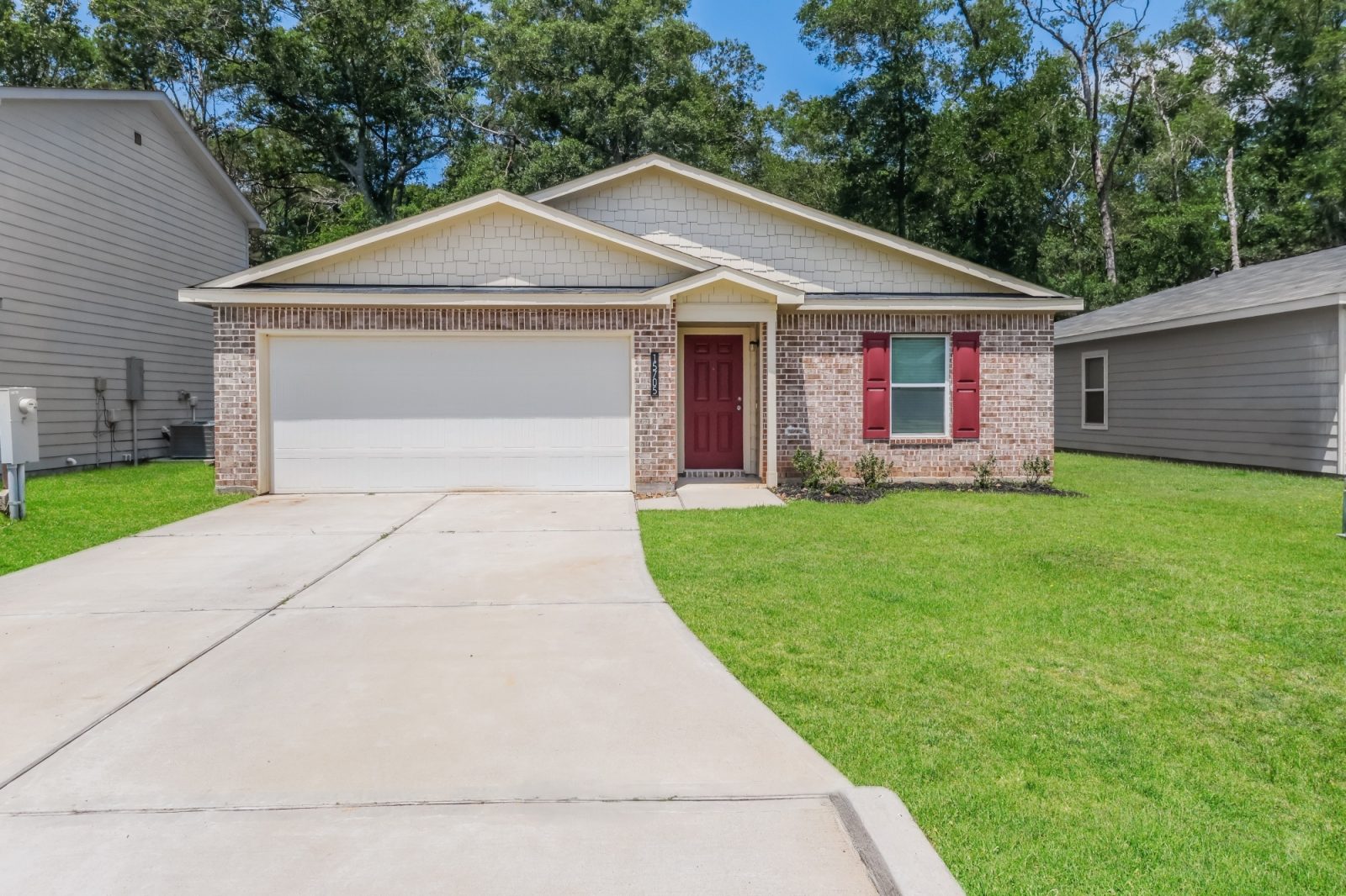 000 001 Front View ET31147