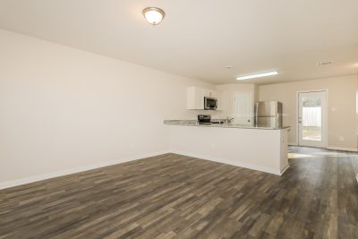 002 Living Room ET51178