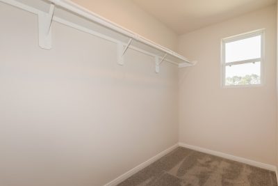 009 Walk In Closet ET51178