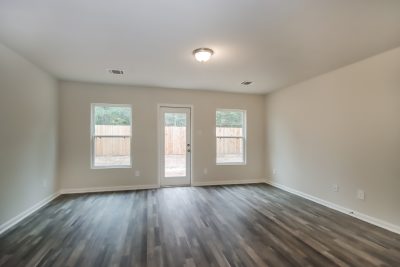 002 Living Room ET61036