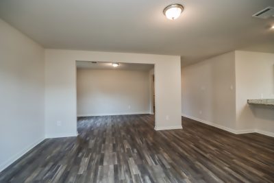 003 Living Room ET61038