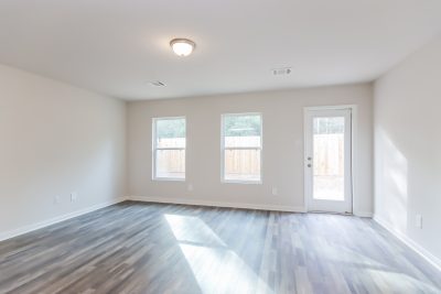 002 Living Room ET61040