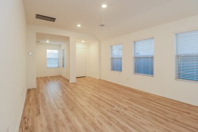 005 Living Room ET71118