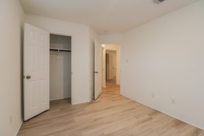 013 Bedroom ET71118