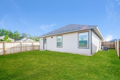 014 photo rear view 11631036