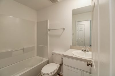 008 photo main bathroom 11635072