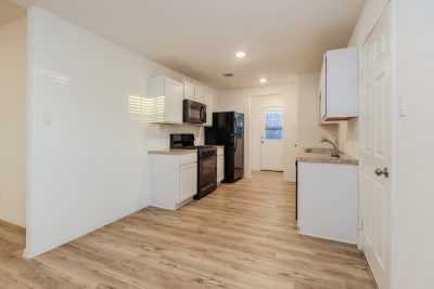 005 photo dining room 14180411