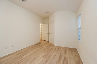 008 photo main bedroom 14180414