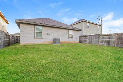 014 photo rear view 14180122