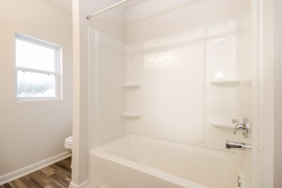 008 photo main bathroom 10277961