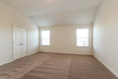 008 Main Bedroom ET31340