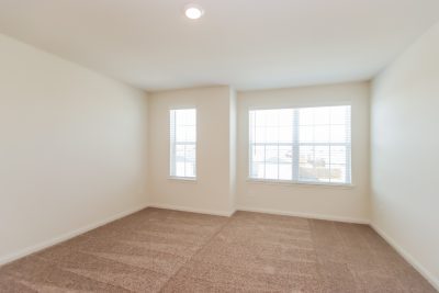 011 Bedroom ET31340