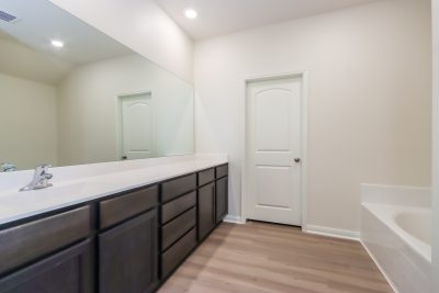 013 Bathroom ET31340
