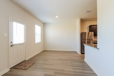 004 Dining Room ET31342