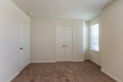 013 Bedroom ET31342