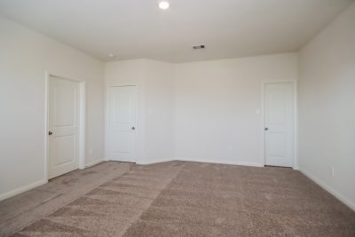 009 Main Bedroom ET31389