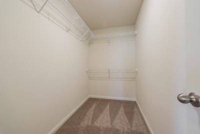 010 photo walk in closet 15146596