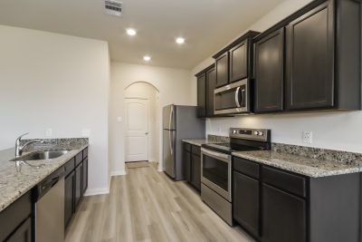 005 Kitchen ET31390