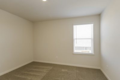 012 Bedroom ET31390