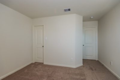 013 Bedroom ET31391