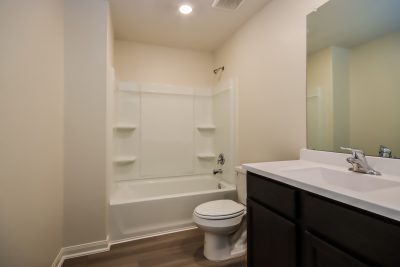 014 Bathroom ET31391