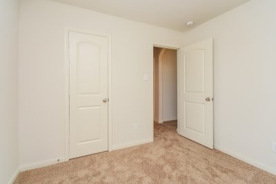 011 Bedroom ET61039