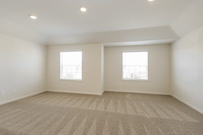 006 photo main bedroom 10044380