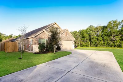 001 photo front view 13650336