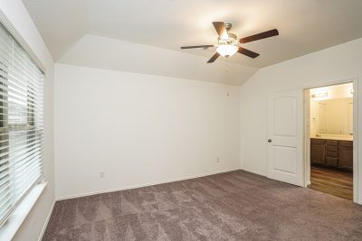 009 photo main bedroom 14624718
