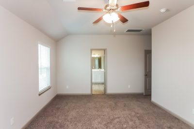 006 photo main bedroom 12269970