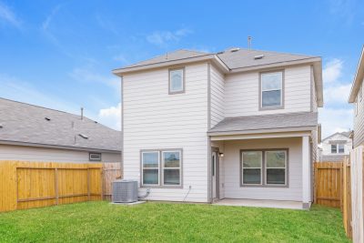 015 photo rear view 11992434