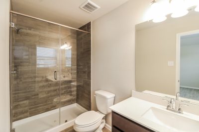 012 photo bathroom 12270211