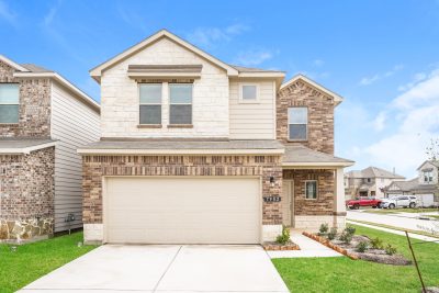 000 Front View 12269301