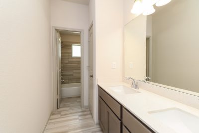 013 photo bathroom 12269199