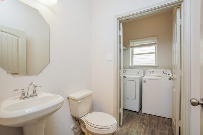 012 photo bathroom 12269427