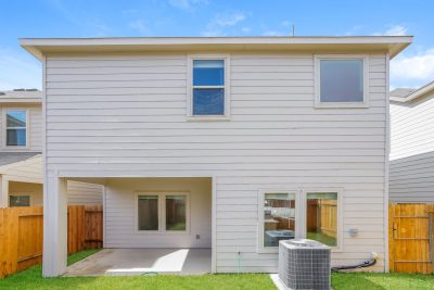 013 photo rear view 12269418